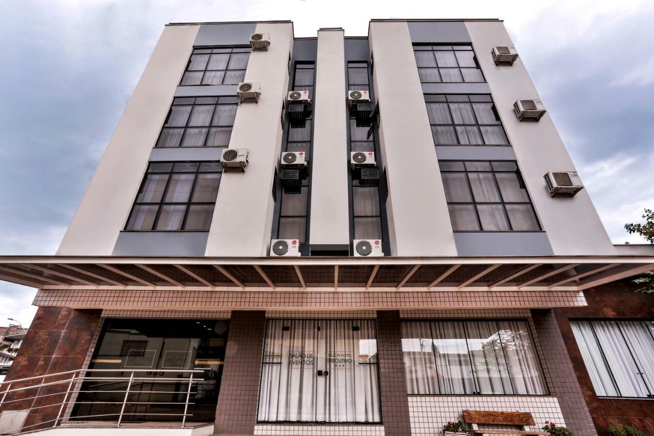Zallon Hotel Executivo Lajeado  Exteriér fotografie